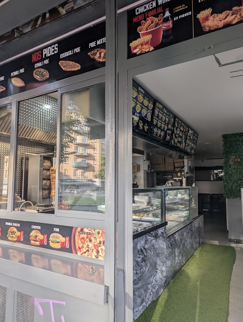ROOTS OF BERLIN Berliner kebab · Photos 12